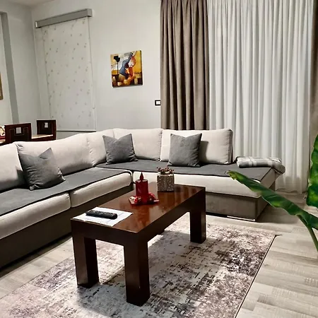 Downtown Apartment *