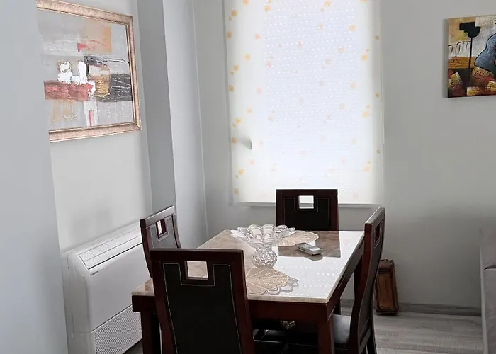 Downtown Apartment *